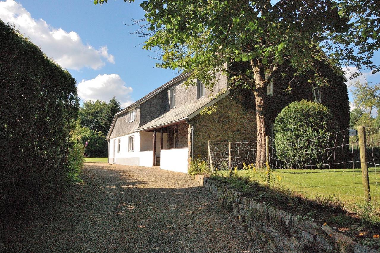 Ruhiges, Gemuetliches Ferienhaus Mit Grossem Garten ウェーム エクステリア 写真