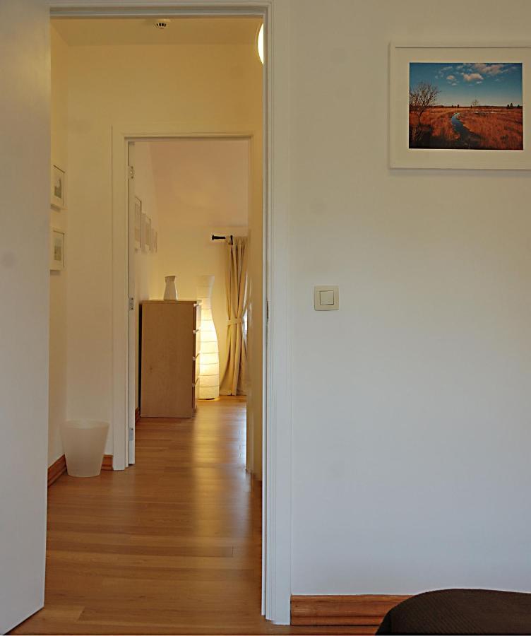 Ruhiges, Gemuetliches Ferienhaus Mit Grossem Garten ウェーム エクステリア 写真